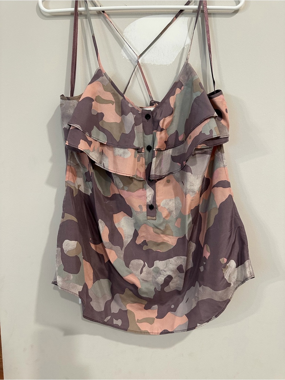 Banana Republic 100% silk camisole in women’s size Medium